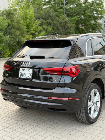 Продам AUDI Q3 Донецк