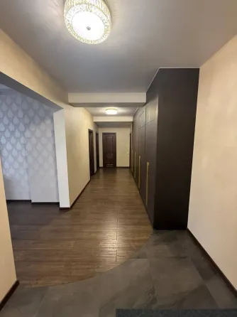 Продаётся 3-х комн.квартира 84,6 в.м. Мариуполь