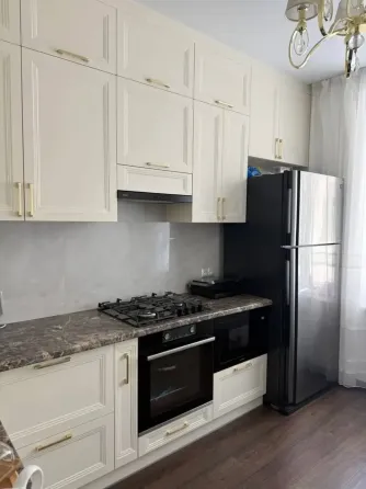 Продаётся 3-х комн.квартира 84,6 в.м. Мариуполь