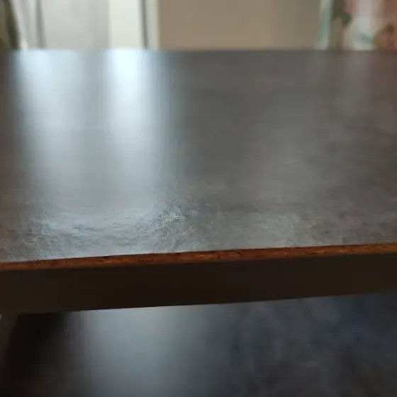 Продается столик на колесах Донецк
