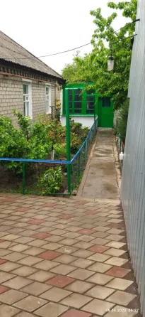 Продам дом со всеми удобствами в г. Енакиево . Енакиево