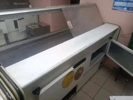 Холодильные витрины б\у 7 штук одним лотом Донецк