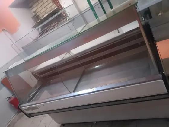 Холодильные витрины б\у 7 штук одним лотом Донецк