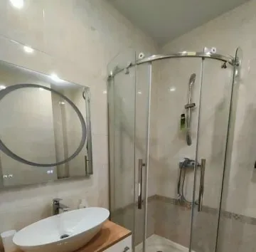 Сдаю однокомнатную квартиру 38.0 м² этаж 7, город Донецк, Калининский район, Улица Разенкова Донецк