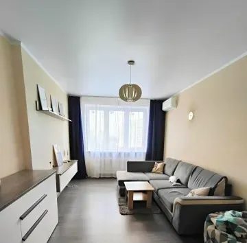 Сдаю однокомнатную квартиру 38.0 м² этаж 7, город Донецк, Калининский район, Улица Разенкова Донецк