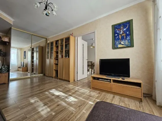 Двухкомнатная квартира 50 м² на 5-м этаже 9-этажного панельного дома Донецк