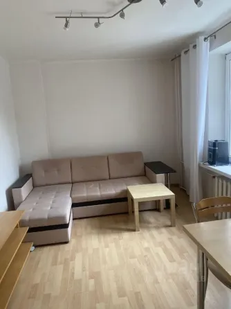 Двушка в панельной пятиэтажке, 1-й этаж. Площадь 45 м² Донецк
