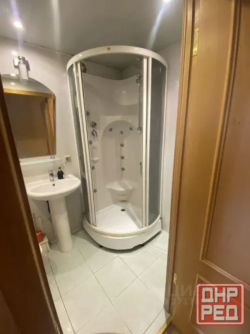 Двушка в панельной пятиэтажке, 1-й этаж. Площадь 45 м² Донецк - изображение 4