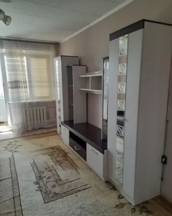 Сдаётся 2 комнатная квартира в Пролетарском районе ас Щетинина. Донецк