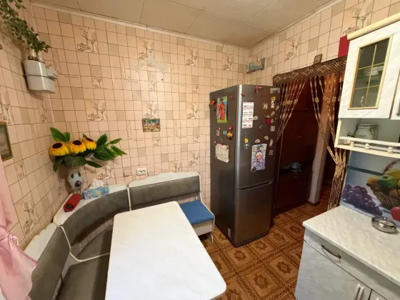 Продам 2-х ком. кв., Автономка, 1/5 эт., 51 м.кв. - Макеевка, ул. Заслонова, пос. Бажанова Макеевка