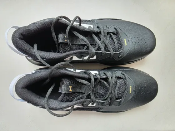 Кроссовки Under Armour Донецк
