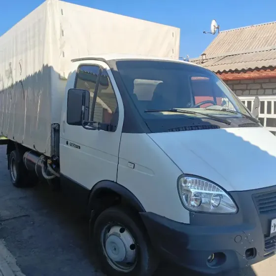 Продам Газель 3302 2003г. 2.3 обьем,98л.с. Свердловск
