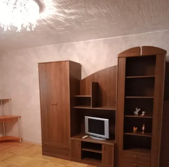 Сдаётся 2-комн. Квартира в Ворошиловском районе, Ракушка, Набережная. Донецк