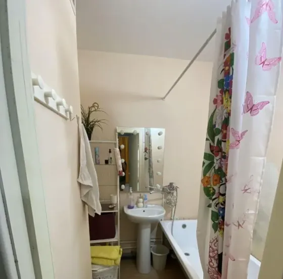 Квартира в Буденовском районе двухкомнатная Донецк