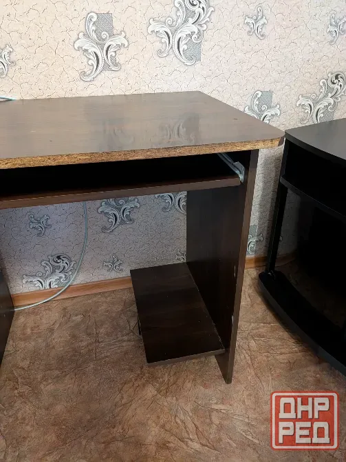 Продам стол компьютерный Донецк - изображение 2