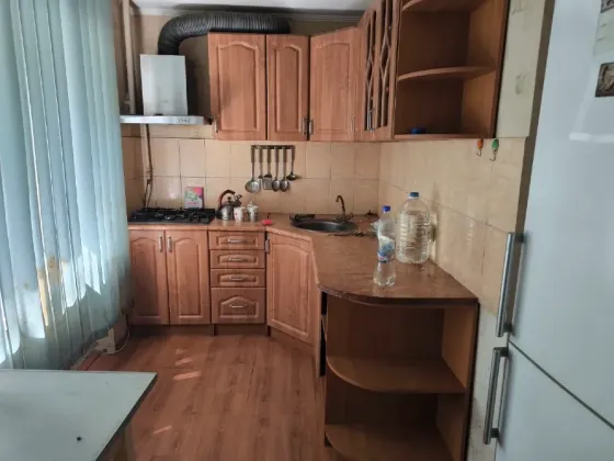 Продам 2-х комн. квартиру бульвар Школьный, Крытый рынок. Донецк