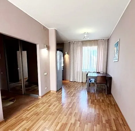 Продам 2к.кв. Сталинка. Ворошиловский р-н. Ориентир пл.Ленина. ул.Постышева/пр.Гурова. Донецк