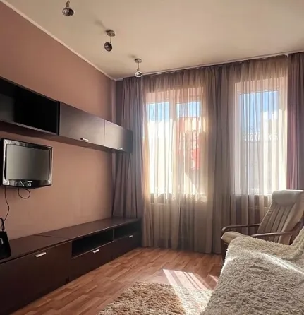 Продам 2к.кв. Сталинка. Ворошиловский р-н. Ориентир пл.Ленина. ул.Постышева/пр.Гурова. Донецк