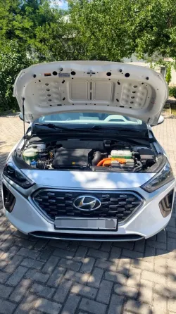 Hyundai ioniq 2020 год, 1.6 Гибрид Донецк