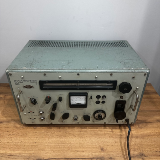 Измерительный генератор RFT Messgenerator 1964г Донецк