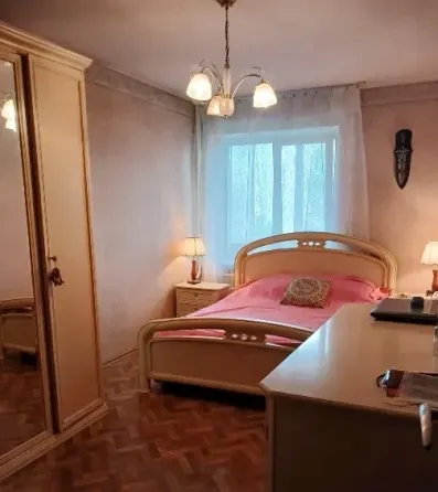 Продам 4к.кв. Ворошиловский р-н. Ориентир Набережная. пр.Дзержинского. Донецк