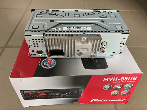 Продам автомагнитолу pioneer 85ub Донецк