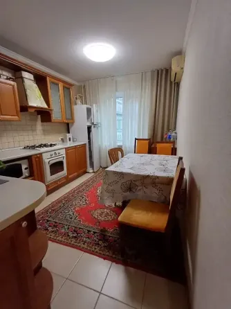 сдаётся трёхкомнатная квартира в Калининском районе Донецк