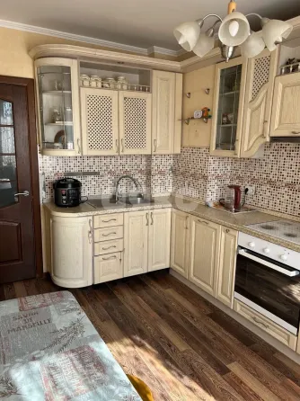Продаётся пятикомнатная квартира в Центральном районе Мариуполь