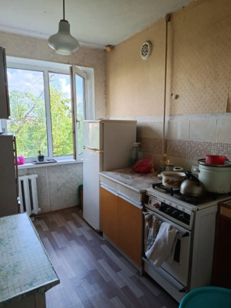 Продам 2 комнатную 19 шахте,Текстильщик Донецк