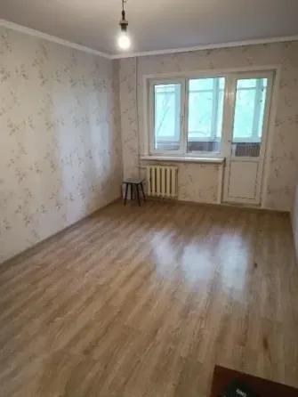 Продам 2-к кв. на б.Шахтостроителей Донецк