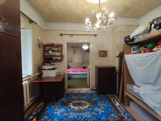 Продам жилой дом в Ленинском р-не Донецка, дк 21 съезда. Земля приватизирована. Донецк