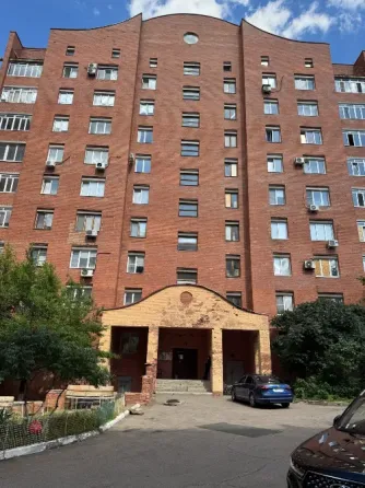 Продам 1-но комнатную крупногабаритную квартиру Донецк