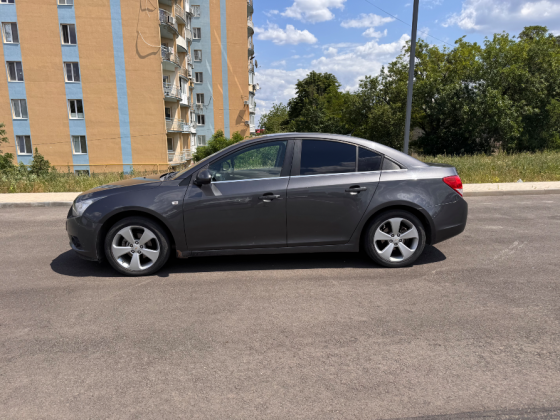 Продам автомобиль Донецк