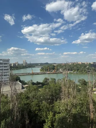 Видовая 1-к квартира на Набережной Донецк