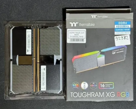 DDR4 16GB 4600MHz Thermaltake - R016D408GX2-4600C19A - TOUGHRAM XG RGB Memory DDR4 4600MHz 8GB x 2 Донецк