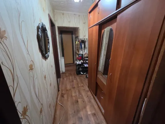 Прдам двух. комн. 2=й этаж Зеленый Макеевка