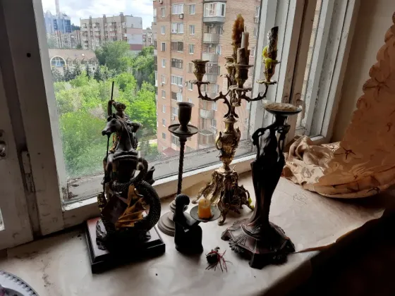 Продам аллюминиевую посуду, гитару, бабинный магнитофон, печатнаю машинку, кондиционер напольный Донецк