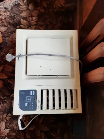 Продам аллюминиевую посуду, гитару, бабинный магнитофон, печатнаю машинку, кондиционер напольный Донецк
