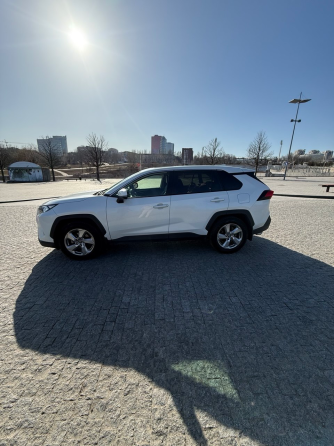 Продам Toyota RAV4 2020 Донецк