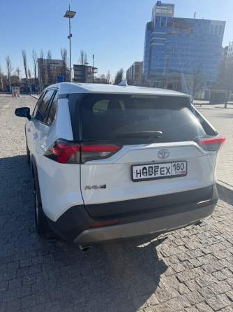 Продам Toyota RAV4 2020 Донецк