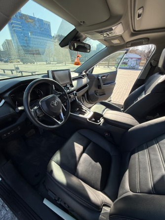 Продам Toyota RAV4 2020 Донецк