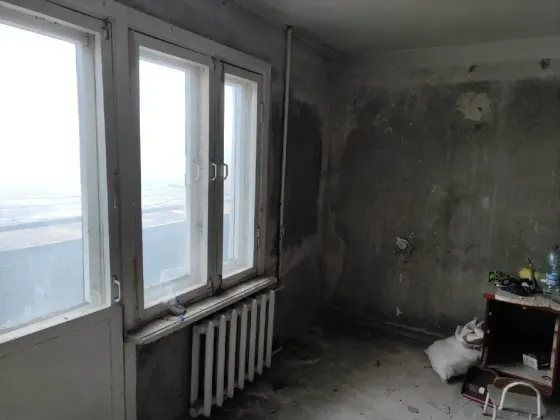 Продам квартиру Зугрэс