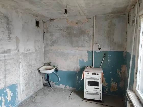 Продам квартиру Зугрэс