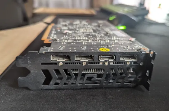 Продам видеокарту RX 6600 Макеевка