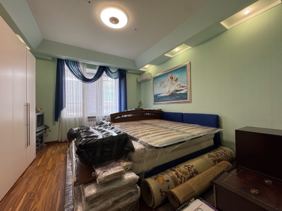 Продаётся просторная 5-комнатная квартира 150 м² ! Проспект Мира 3а - Ворошиловский район! Донецк