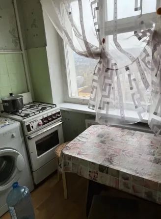 Сдам 2-х комнатную квартиру на Батова Макеевка
