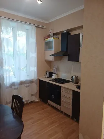 Продам 2-х комнатную квартиру в Калининском районе Донецк