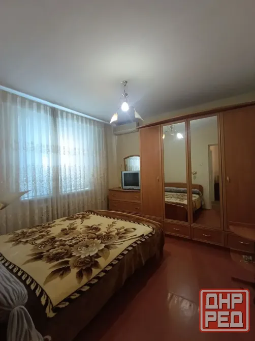 Сдам 3-х комн 70 м² в Буденновском р-не на Донском. 2/9. Холл. Есть всё необходимое. Донецк - изображение 3
