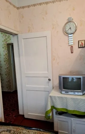 Продам 2к.кв. Сталинка. Кировский р-н. Ориентир Исполком. ул.Керамическая. Донецк