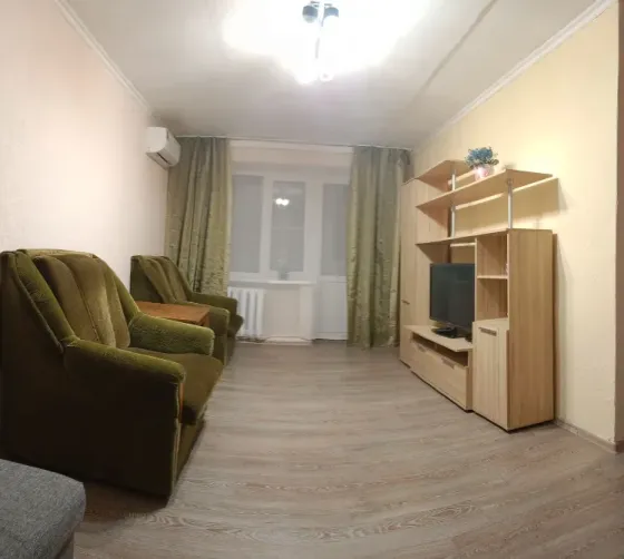 Сдам двушку в Пролетарском р-не недорого Донецк